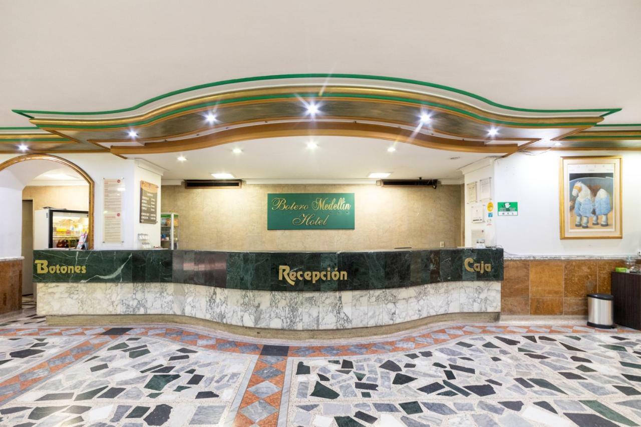 Ayenda 1235 Botero Hotel Medellin Bagian luar foto