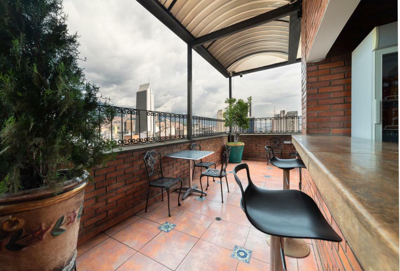 Ayenda 1235 Botero Hotel Medellin Bagian luar foto